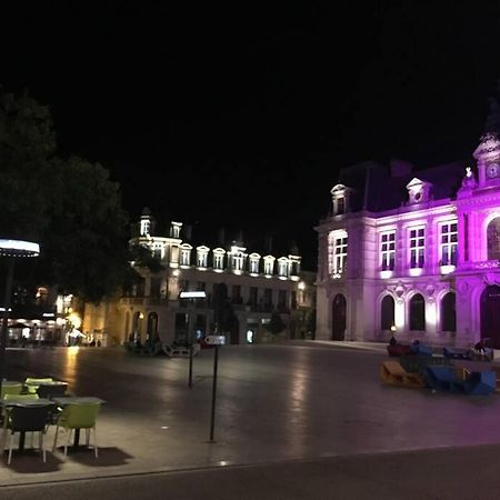 Bel Appartement Climatise Plein Centre Ville Poitiers Luaran gambar
